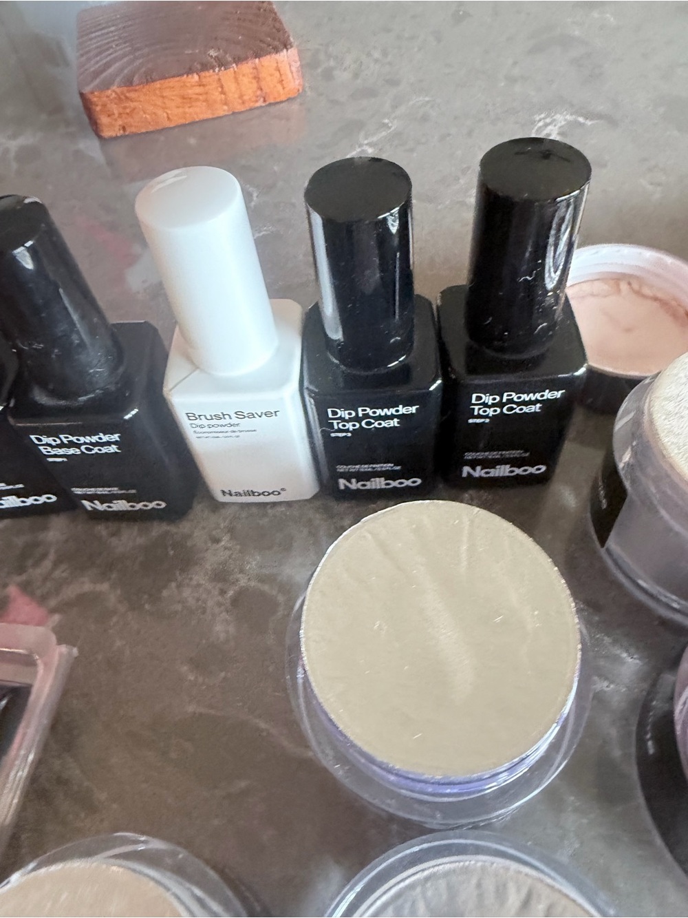 NailBoo 7 dips. 2 each base, activator, top coat 1 brush cleaner 2 xtra brushes - Picture 4 of 5